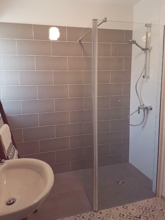 נובי ווינודולסקי Villa Ane מראה חיצוני תמונה